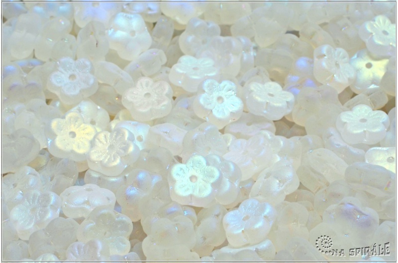 Tee - Cherry Flower, 8 mm, Crystal Matted AB Full, 20  ks