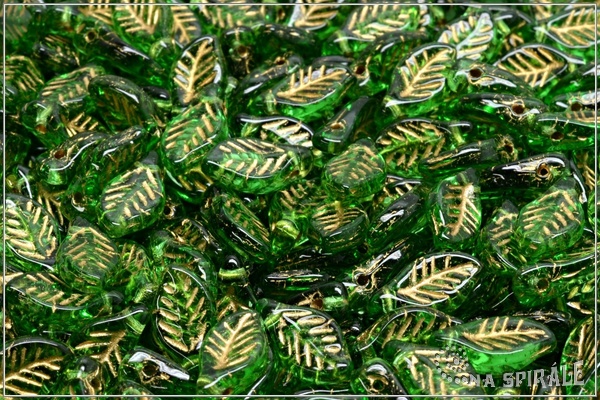 List bobkov 6x12 mm - Grass Green, Gold Wash, 20 ks