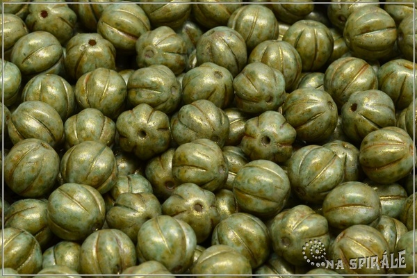 Meloun - melon bead 8 mm, Chalk Herbs&Spices Cardamom, 12 ks
