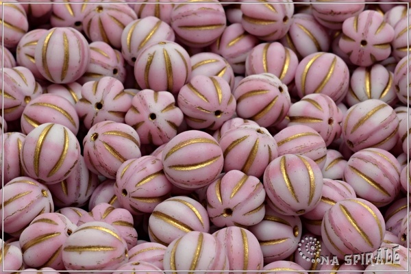 Meloun - melon bead 8 mm, pink+chalk mat, gold wash, 12 ks