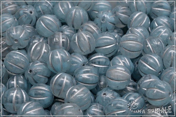 Meloun - melon bead 8 mm, light sky blue+crystal silver wash, 12 ks