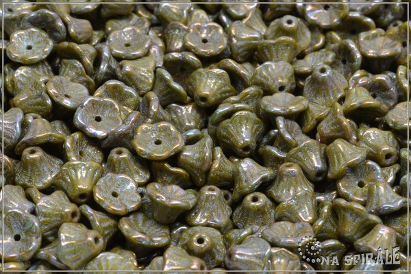 Kytiky - kalky 7x5 mm, Opaque Olive Nebula, 25 ks