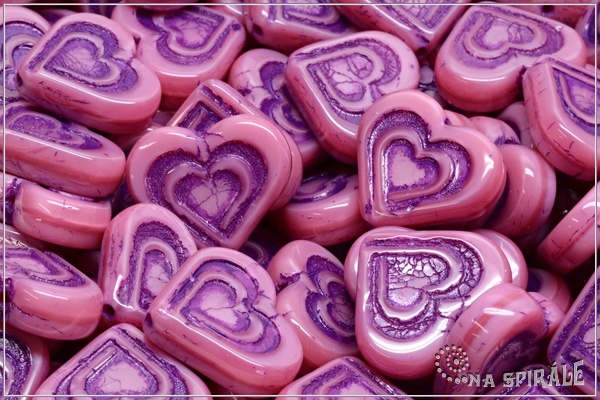 Vintage Heart in Heart 14x16 mm, Opaque Pink Purple Wash, 3 ks