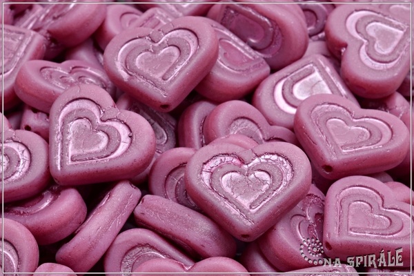 Vintage Heart in Heart 14x16 mm, Opaque Pink Matted Pink Wash, 3 ks