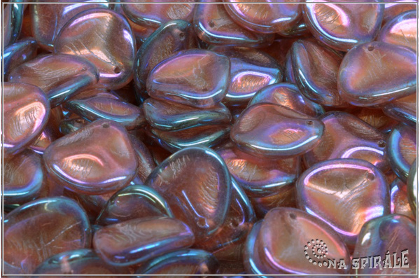 Rose petal 14x13 mm, Transparent Smoky Topaz Iris, 10 ks