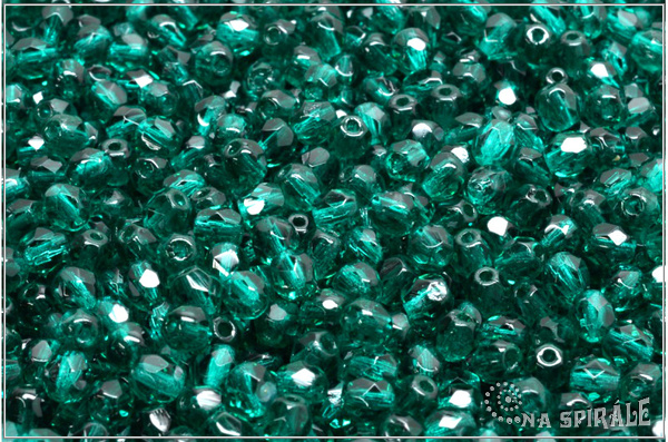 Ohovky 4 mm, Transparent Emerald, 50 ks