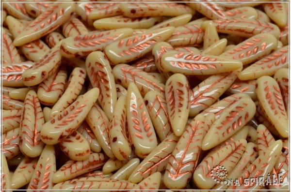 Peka 5x17 mm, Opaque Beige Copper Wash, 12 ks