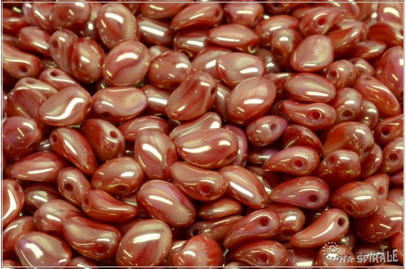 Tulip Petal 6x8 mm - Opaque Red/White Bicolor Red Luster, 30 ks