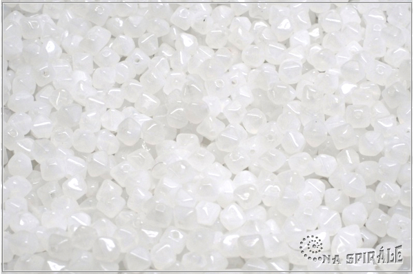 Lucerny 4x4 mm, Alabaster, 100 ks