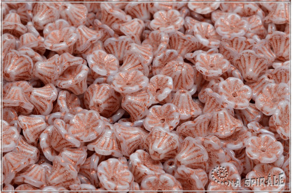 Kytiky - kalky 7x5 mm, Chalk Copper Wash, 25 ks