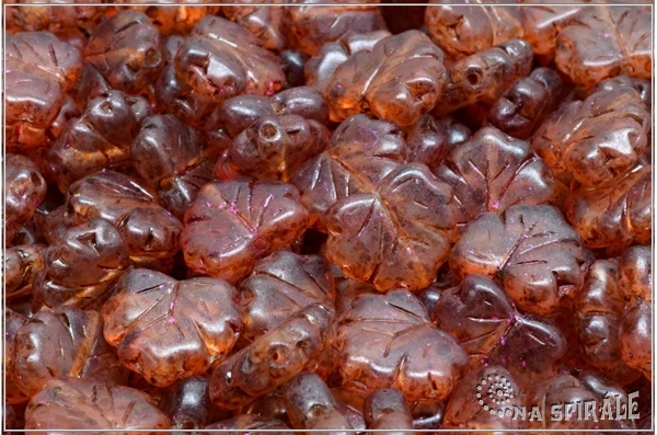 List javor 13x11 mm - Crystal Mat Herbs&Spices Ginger, 10 ks
