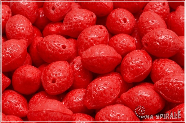 Citron - Lemon 10x14 mm, Opaque Red, 6 ks