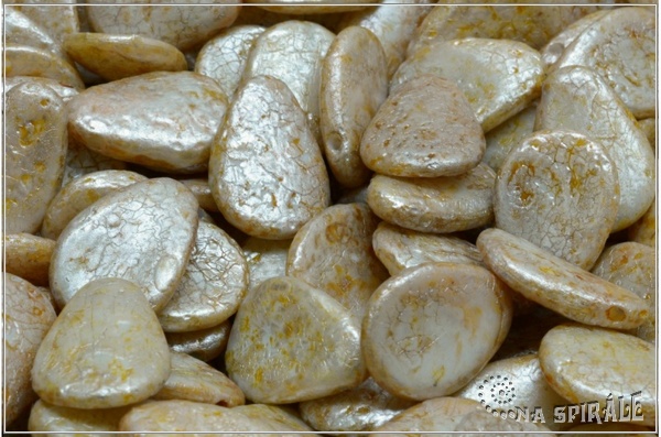 Anemone Petal 11x16 mm - Chalk Etched Herbs&Spices Caraway, 6 ks