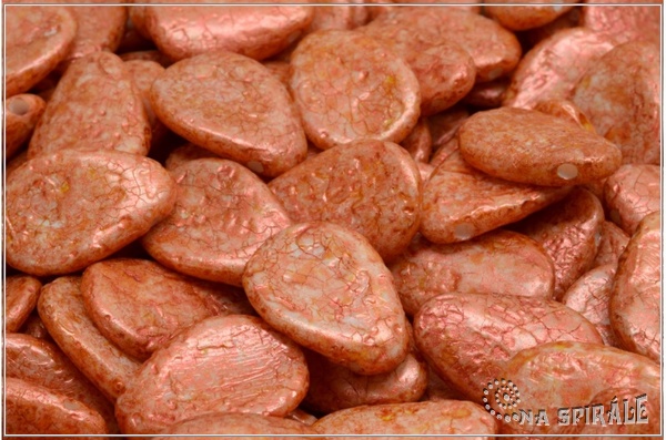 Anemone Petal 11x16 mm - Chalk Etched Herbs&Spices Cinnamon, 6 ks