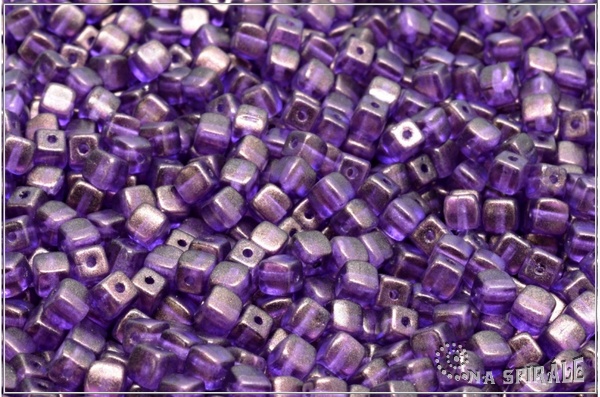 Cube beads - kostiky 4 mm, Golden Dust Purple, 50 ks