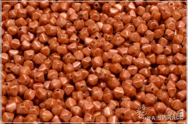 Lucerny 4x4 mm, Chalk Herbs&Spices Cinamon, 100 ks