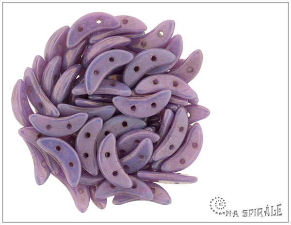 CzechMates Crescent, Chalk Lilac Luster, 30 ks