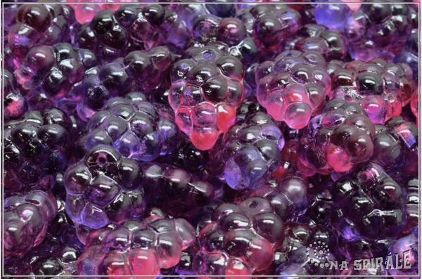 Hrozny - Grapes 16x11 mm, Crystal Bordeaux-Purple Bicolor, 6 ks