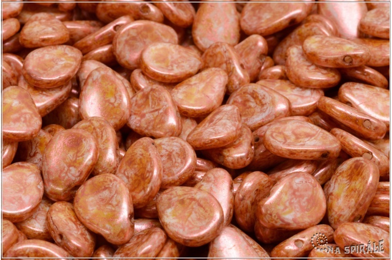Anemone Petal 8x11 mm - Chalk Herbs&Spices Cinnamon, 12 ks
