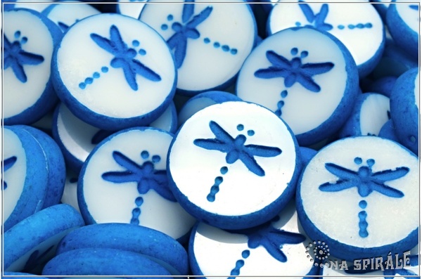 Penzek vka/Dragonfly Coin 17 mm, Chalk UV Neon Blue, 1 ks