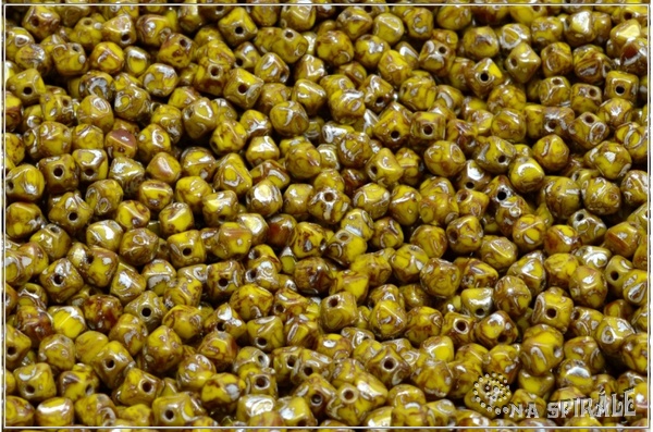 Lucerny 4x4 mm, Opaque Yellow Picasso, 100 ks