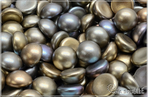 Kaboon kulat 10 mm - Silky Metallic Grey Rainbow, 2 ks