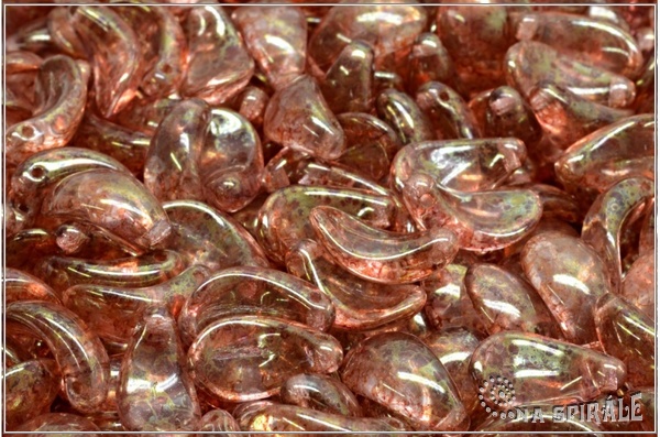 Zahnut lupnek 7x13 mm - Crystal Red Teracota, 12 ks