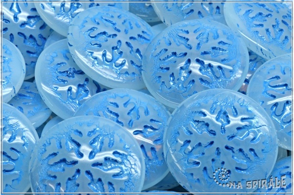 Kaboon vloka 21 mm - Blue Opal Cornflower Blue Wash, 1 ks
