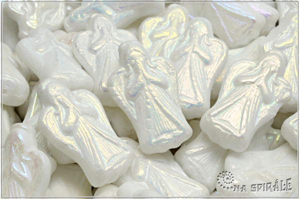 Andl 23x13 mm, Chalk AB Full, 1 ks