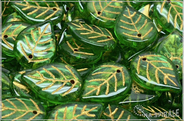 List jablo 18x13 mm - Grass Green Gold Wash, 6 ks