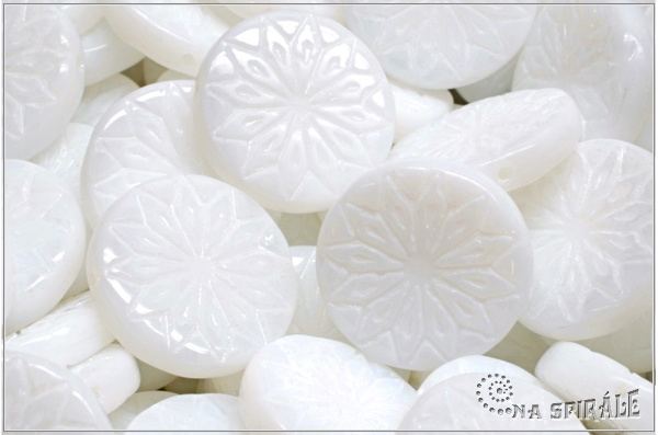 Origami Flower, 18x18 mm, Chalk White, 1 ks