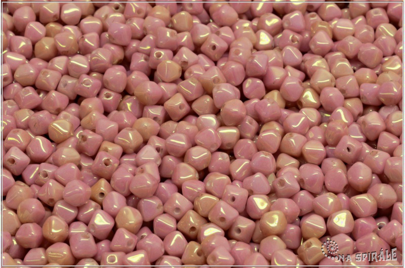 Lucerny 4x4 mm, Chalk Red Luster, 100 ks