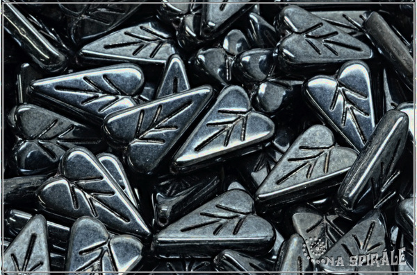 List srdcov 16x11 mm - Jet Metallic Hematite, 6 ks
