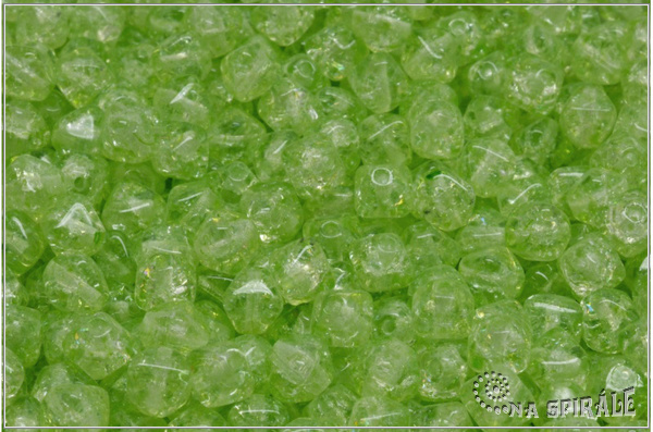 Lucerny 6 mm, Crystal Crackle Ethereal Lime Green, 20 ks