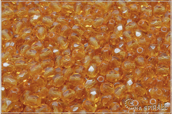 Ohovky 4 mm, Transparent Honey Topaz, 50 ks