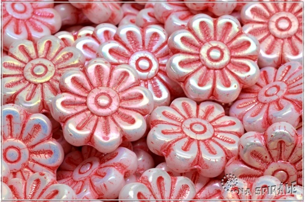 Kopretina - Daisy Flower, 18 mm, Chalk Red Wash AB Full, 1 ks