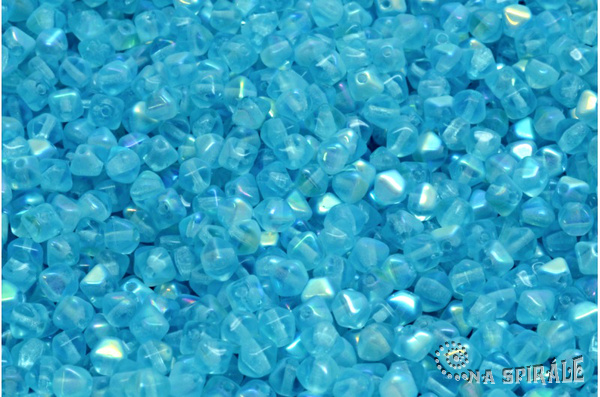 Lucerny 4x4 mm, Transparent Lt Aquamarine AB, 100 ks