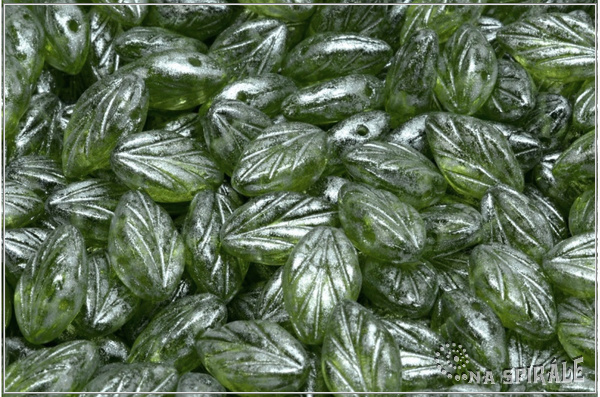 List bukov 7x11 mm - Olivine Silver Splash, 20 ks