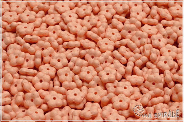 Kyti�ky - pomn�nky 5 mm, Velvet Mat Salmon, 50 ks