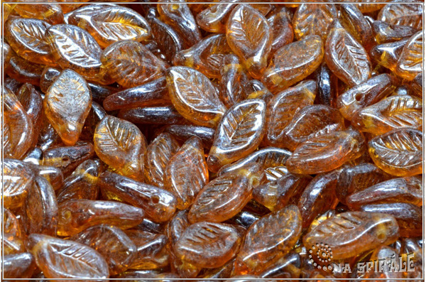 List bobkov� 6x12 mm - Medium Topaz White Luster, 20 ks