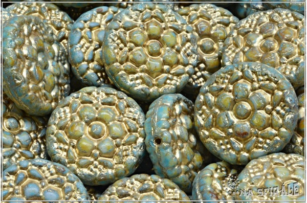 Vesna Coin, 18x18 mm, Chalk Pebble Stone Mint Gold Wash, 1 ks