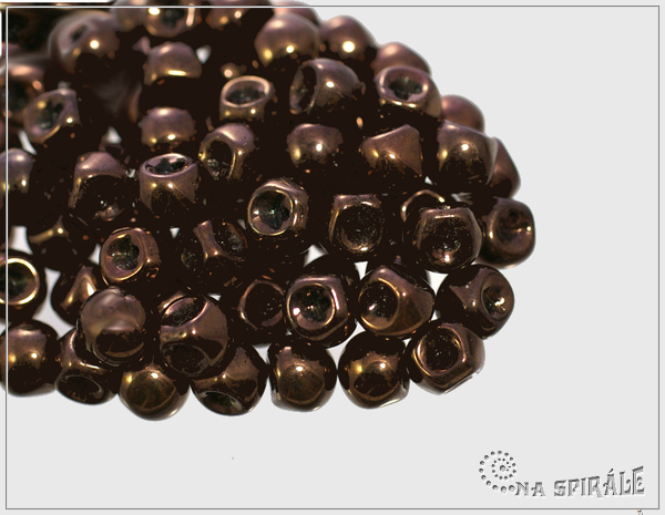 Houbiky 5x6 mm, Metallic Chocolate, 30 ks