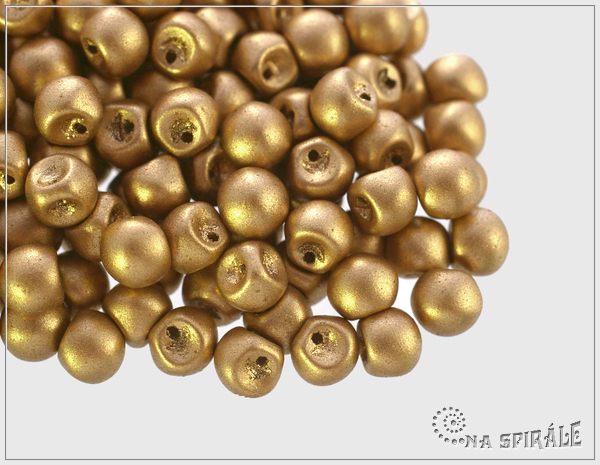 Houbiky 5x6 mm, Silky Metallic Sand, 30 ks