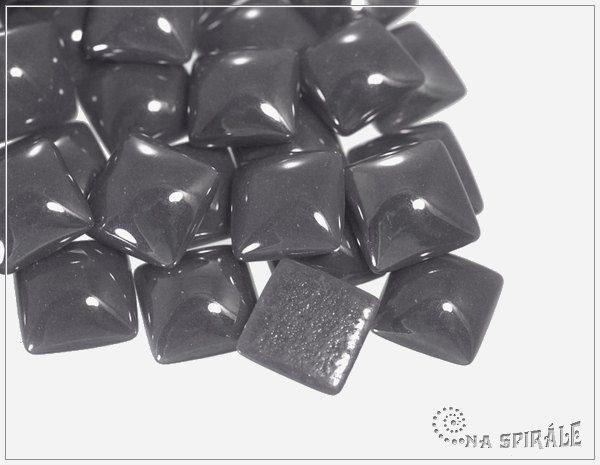 Kaboon tvercov 10x10 mm, Luster Gray, 1 ks