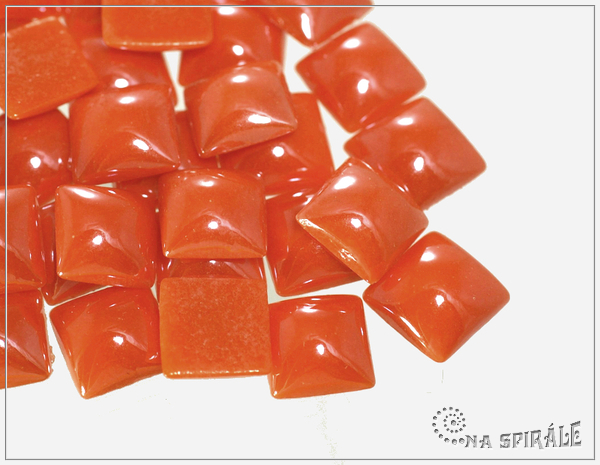 Kaboon tvercov 10x10 mm, Luster Orange, 1 ks