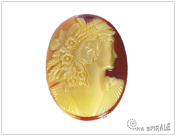 Kaboon - kamej, dma karneolov bicolor, prav profil, 40x30 mm - 1 ks