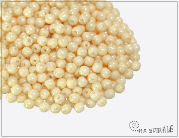Kuliky 3 mm, Chalk Champagne Luster, 100 ks