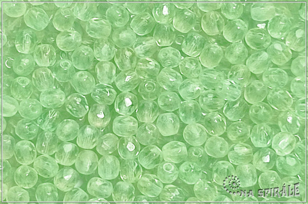 Oh�ovky 4 mm, Light Peppermint Opal *URAN*, 50 ks