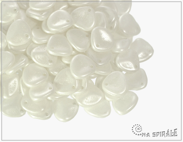 Rose petal 7x8 mm, Pearl Shine White, 50 ks