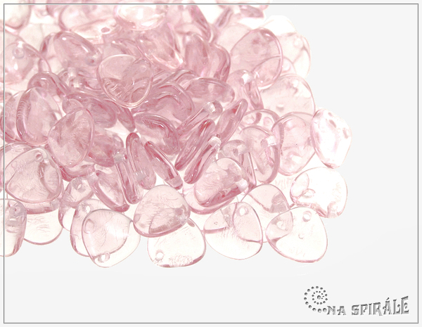 Rose petal 7x8 mm, Transparent Rosaline, 50 ks